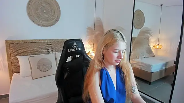 Snapshot of daniand_ chatting on 30, 9, 2025 daniand online show from 30, 9, 2025