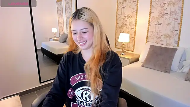 Snapshot of daniand_ chatting on 5, 11, 2025 daniand online show from 5, 11, 2025