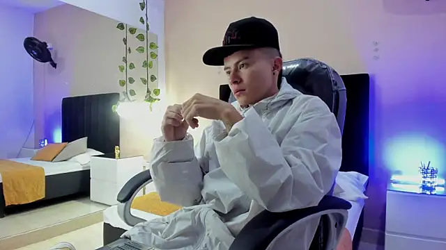 Nascary Fox online show from 2, 11, 2025