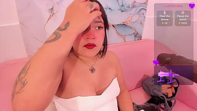 mia yeager online show from 19, 12, 2025