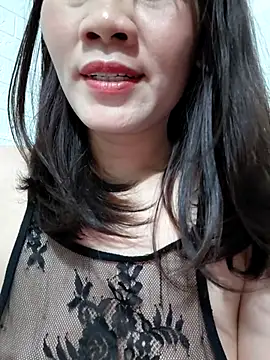 Snapshot of Singlemom69x chatting on 7, 7, 2026 Singlemom69x online show from 7, 7, 2026