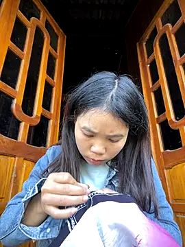 Ngoc-bbi online show from 23, 11, 2025