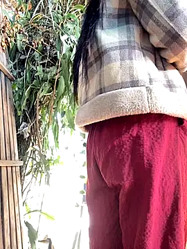 Snapshot of Clara8899 chatting on 25, 11, 2025 Clara8899 online show from 25, 11, 2025