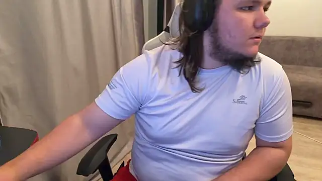 desiredude9 online show from 13, 7, 2026