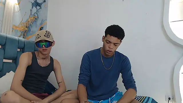 PRETTY FEM online show from 11, 1, 2026