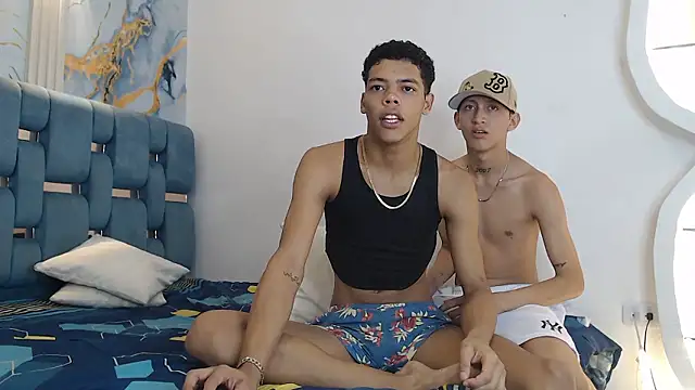 PRETTY FEM online show from 12, 1, 2026