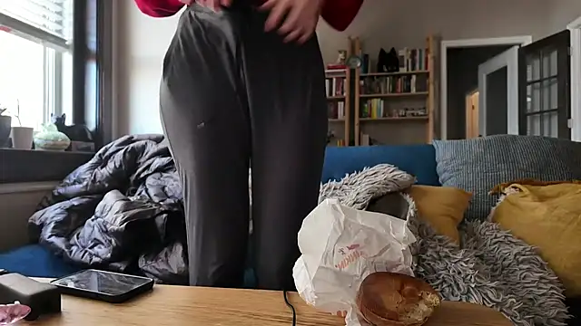 Snapshot of knottybunny chatting on 23, 10, 2025 knottybunny online show from 23, 10, 2025