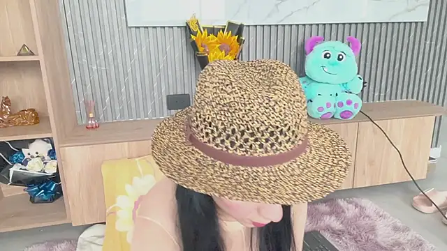 greciadom555 online show from 17, 10, 2025