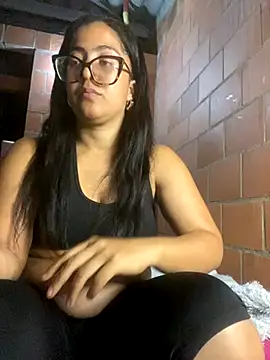 Snapshot of Jessyivonne chatting on 19, 9, 2025 Jessyivonne online show from 19, 9, 2025