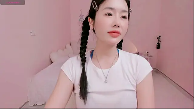 strawberry-ni online show from 19, 9, 2025