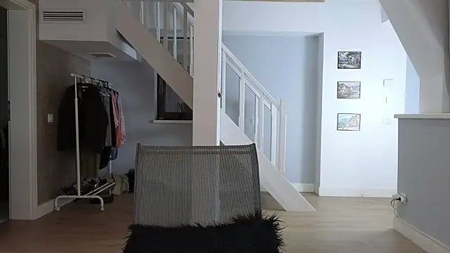 Blue Angel Sweet online show from 6, 4, 2026