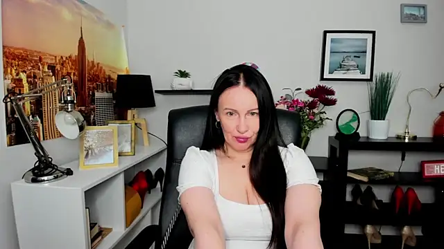 Velvet Jasmine online show from 16, 9, 2025