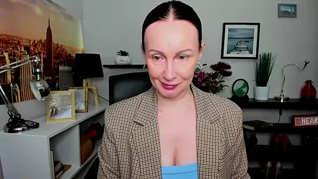 Velvet Jasmine online show from 19, 9, 2025