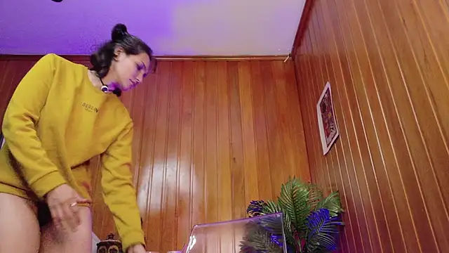 Zafiro Gem  online show from 8, 2, 2026