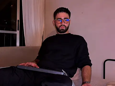 zack sullivan22 online show from 10, 3, 2026