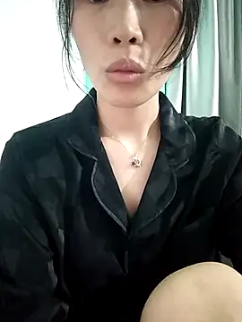 Snapshot of Ly-ny chatting on 29, 9, 2025 Ly-ny online show from 29, 9, 2025