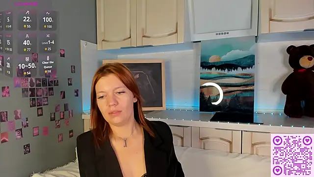 Snapshot of BattyBaker chatting on 13, 9, 2025 BattyBaker online show from 13, 9, 2025