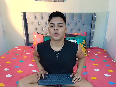 stewart mateo  online show from 15, 10, 2025