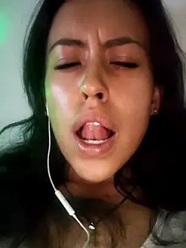 Queen Ashly online show from 23, 9, 2025