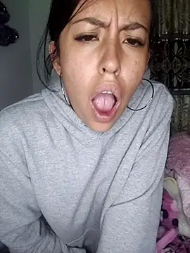 Queen Ashly online show from 6, 1, 2026