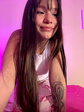 Alisha Olsen  online show from 3, 11, 2025