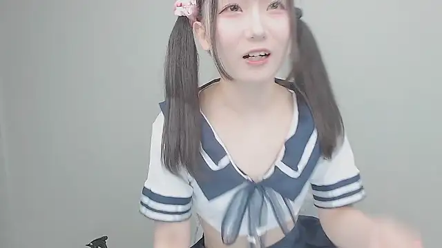 Hanna xxx cute online show from 29, 11, 2025