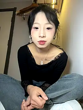 jingjing005 online show from 4, 12, 2025