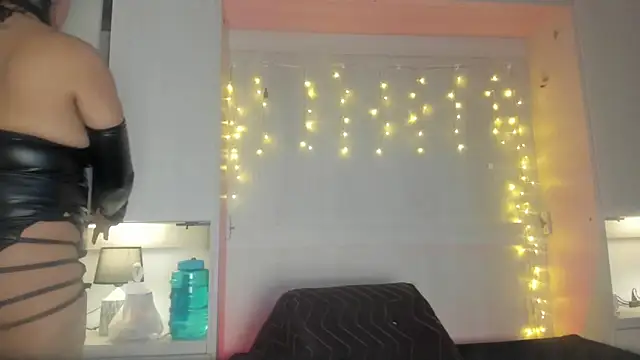 VickyRuiz  online show from 6, 4, 2026