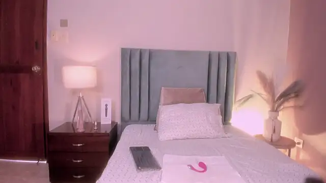 AmaraYasbel online show from 20, 4, 2026