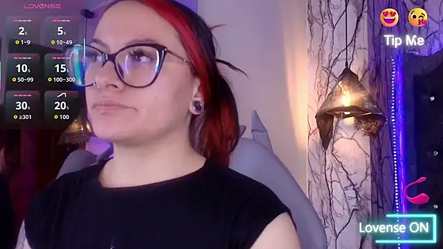 Zami Escobar of online show from 31, 3, 2026