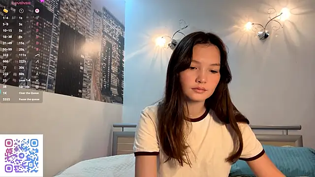 KiraVelvet online show from 27, 9, 2025