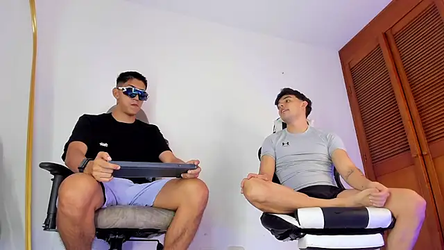 sotooliver3 online show from 19, 5, 2026