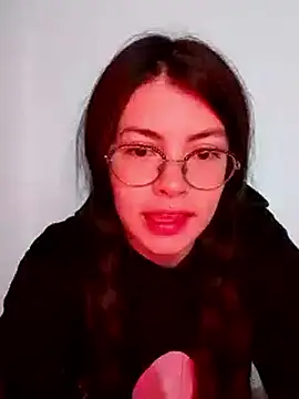 Snapshot of Kylie_Rivers chatting on 1, 10, 2025 Kylie Rivers online show from 1, 10, 2025