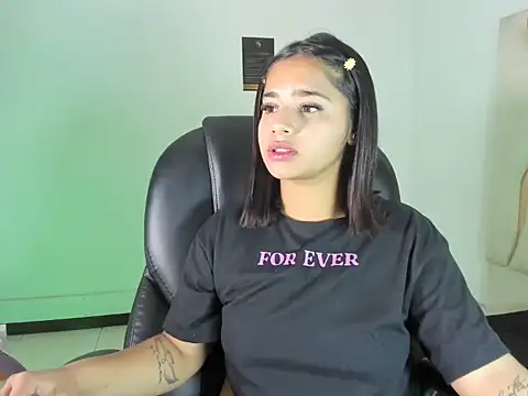 ScarletDoll online show from 30, 10, 2025