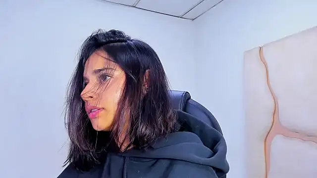 ScarletDoll online show from 24, 11, 2025