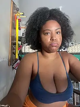 Snapshot of princesslivv chatting on 27, 7, 2026 princesslivv online show from 27, 7, 2026