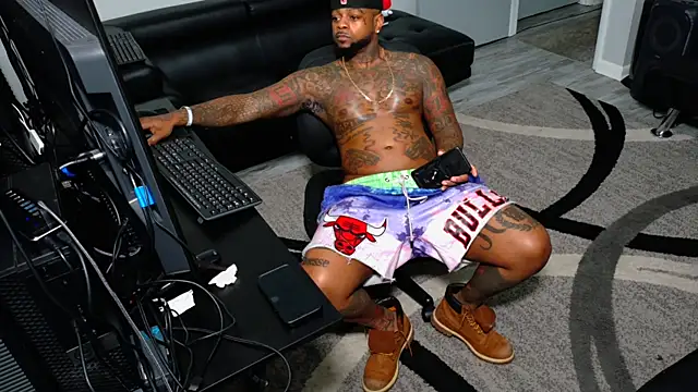 SLANGONDEMHOES online show from 13, 2, 2026