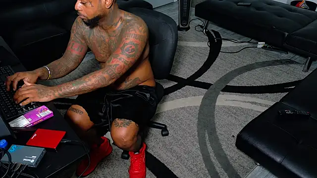 SLANGONDEMHOES online show from 5, 4, 2026