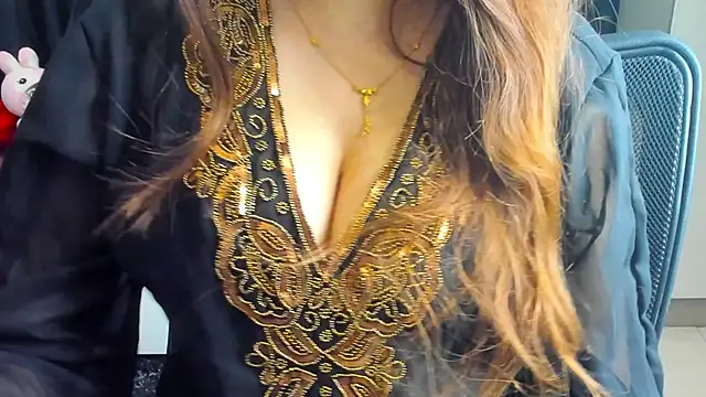 Shawtty Girl online show from 29, 9, 2025