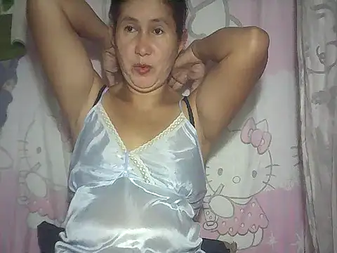 Snapshot of sweet_candiceee chatting on 15, 10, 2025 sweet candiceee online show from 15, 10, 2025