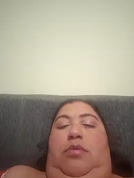 curvy diva  online show from 29, 9, 2025