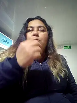 curvy diva  online show from 17, 10, 2025