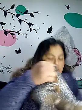 curvy diva  online show from 6, 11, 2025