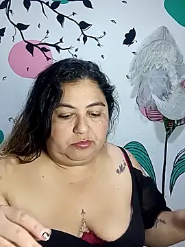 curvy diva  online show from 7, 11, 2025