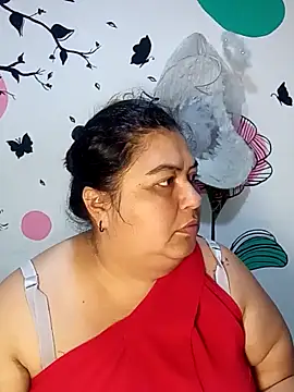 curvy diva  online show from 24, 11, 2025