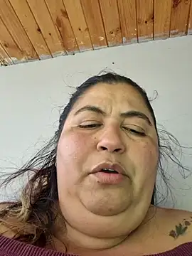 curvy diva  online show from 14, 12, 2025