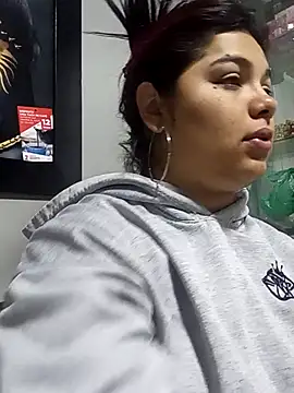 snow belle online show from 12, 9, 2025