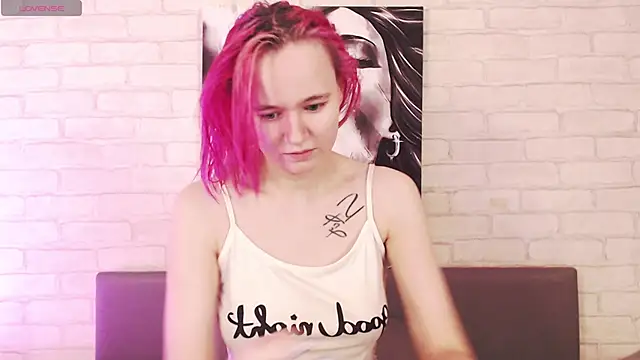 Ericha Stone online show from 10, 10, 2025