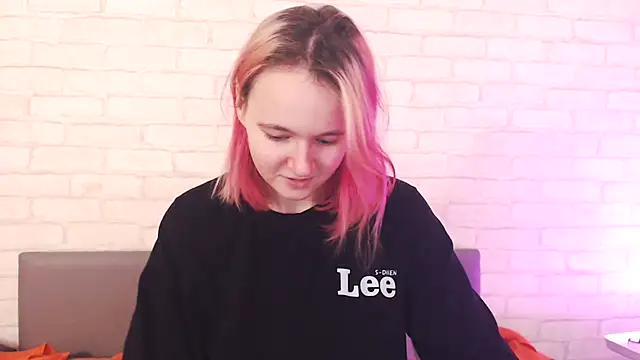 Ericha Stone online show from 23, 12, 2025