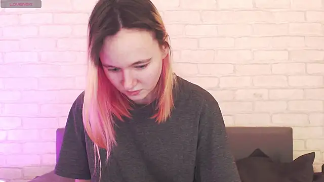 Ericha Stone online show from 1, 4, 2026